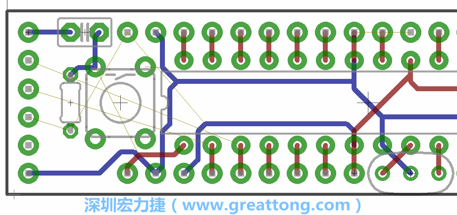 4.1. 把剩下的元件移动到电路板工作区上。